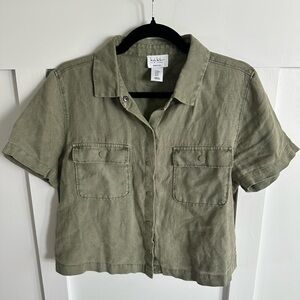 Linen Olive Green Button-Up Shirt Size Medium
